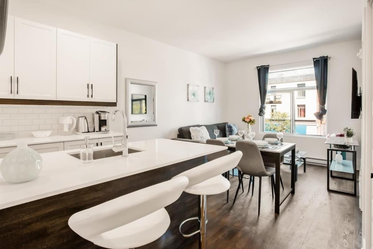 M11 Luxury 1Br Sofa Bed In The Heart Of Plateaumile-End Apartamento Montréal Exterior foto